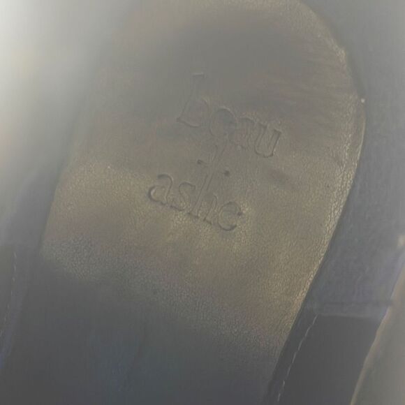 Beau+Ashe Women's Chelsea Boots Slip On Shoes Red Bow Almond Toe Blue Size 7 - Picture 11 of 12